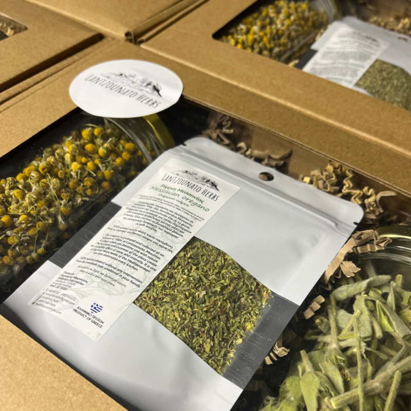gift box με βιολογικά βότανα από τη Μεσσηνία